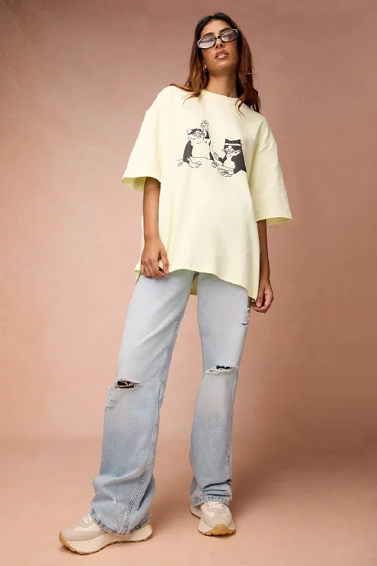 Women's Two Cats Behind Me Yellow T-Shirt