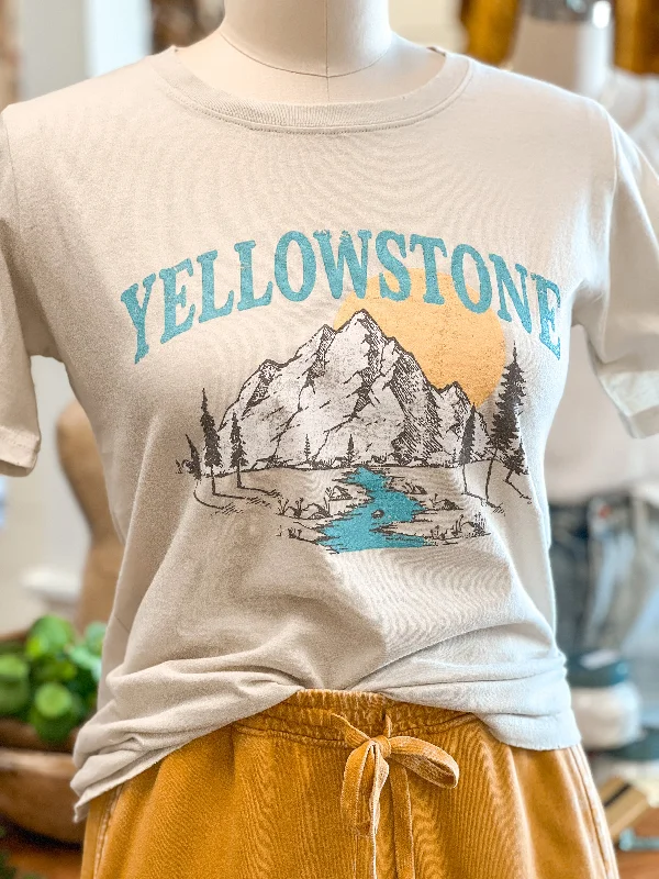 YELLOWSTONE MOUNTAIN TEE, BONE