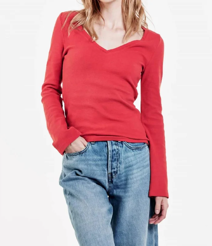 Scarlett V-Neck Top In Red