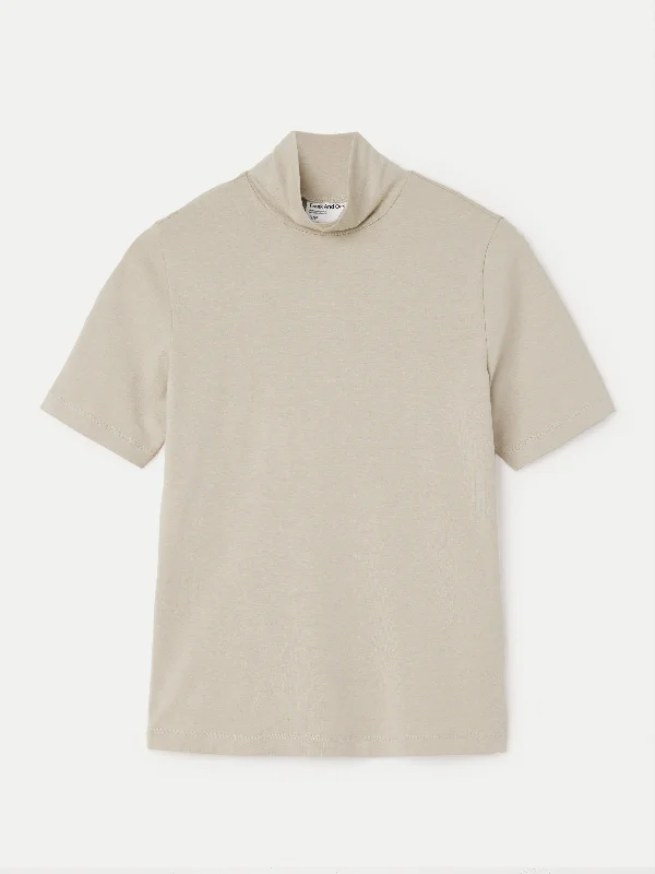 The Short Sleeve Mockneck in Light Beige