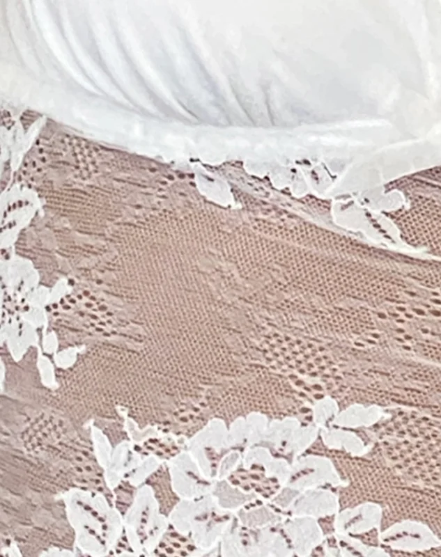 Prili Plunge Top in Lace Ivory