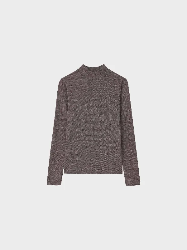 Textured Stretch Turtleneck-Brown